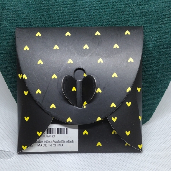 Gold Plated Necklace with Letter B Initial – Fissen, Dainty Personalized Jewelry - Picture 3 of 6